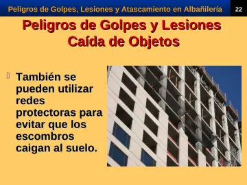 Slide 24: Peligros de Golpes y Lesiones
