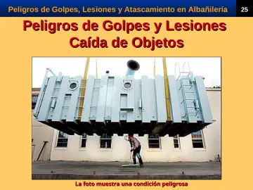 Slide 27: Peligros de Golpes y Lesiones