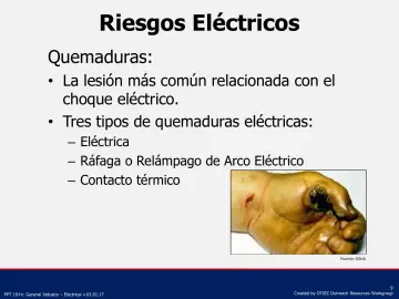 Slide 9: Riesgos Eléctricos