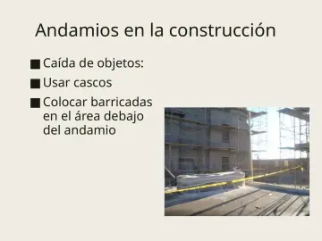 Slide 43: Andamios en la construcción