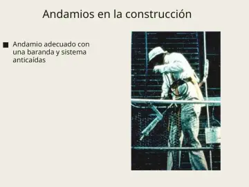 Slide 125: Andamios en la construcción